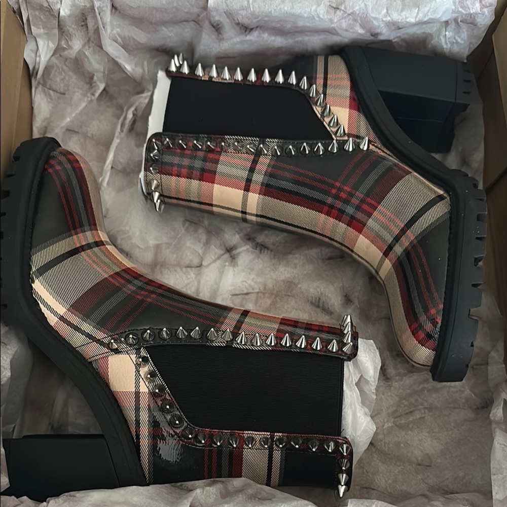 Jessica Simpson Red and Black Ankle Booties